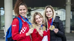 Matea Jelić, Bruna Vuletić i Lena Stojković