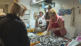 Gužva na pulskoj tržnici, mnogi pohrlili po srdele
