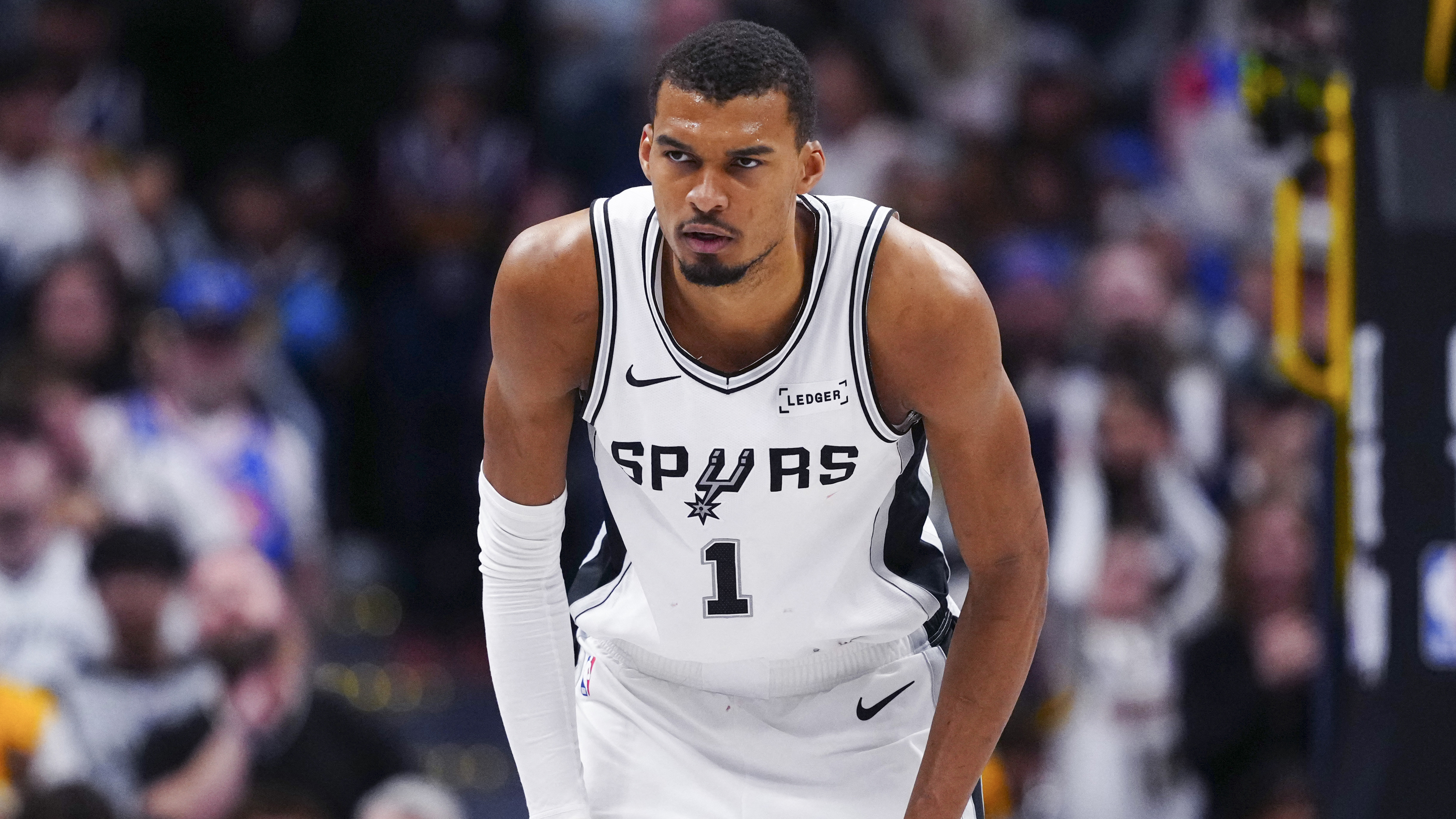 2026 04 04t230524z 2003274173 mt1usatoday28660420 rtrmadp 3 nba san antonio spurs at denver nuggets 20260408165338