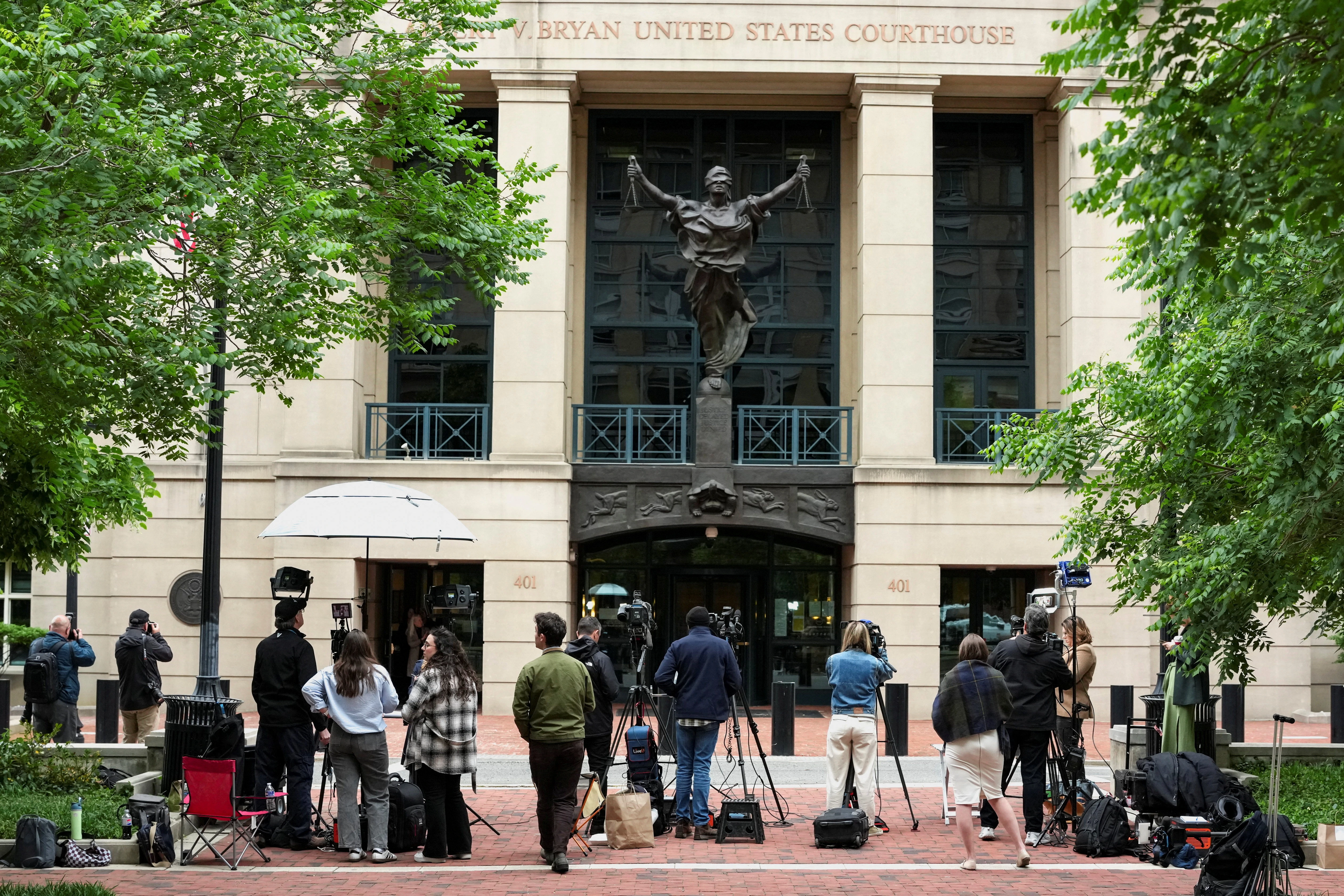 Bivši šef FBI-ja pred sudom zbog prijetnji Trumpu