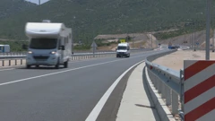 Dovršetak autoceste do Dubrovnika podijeljen je u dvije dionice