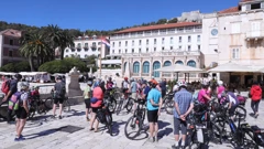 Turisti u gradu Hvaru