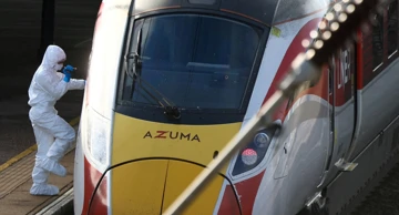 Britanac optužen za 10 pokušaja ubojstava nakon napada nožem u vlaku