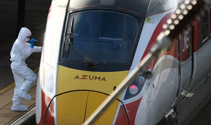 Britanac optužen za 10 pokušaja ubojstava nakon napada nožem u vlaku