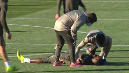 Dembele na travnjaku