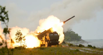HIMARS lansira plotun raketa, Estonija, 7. listopada 2025.