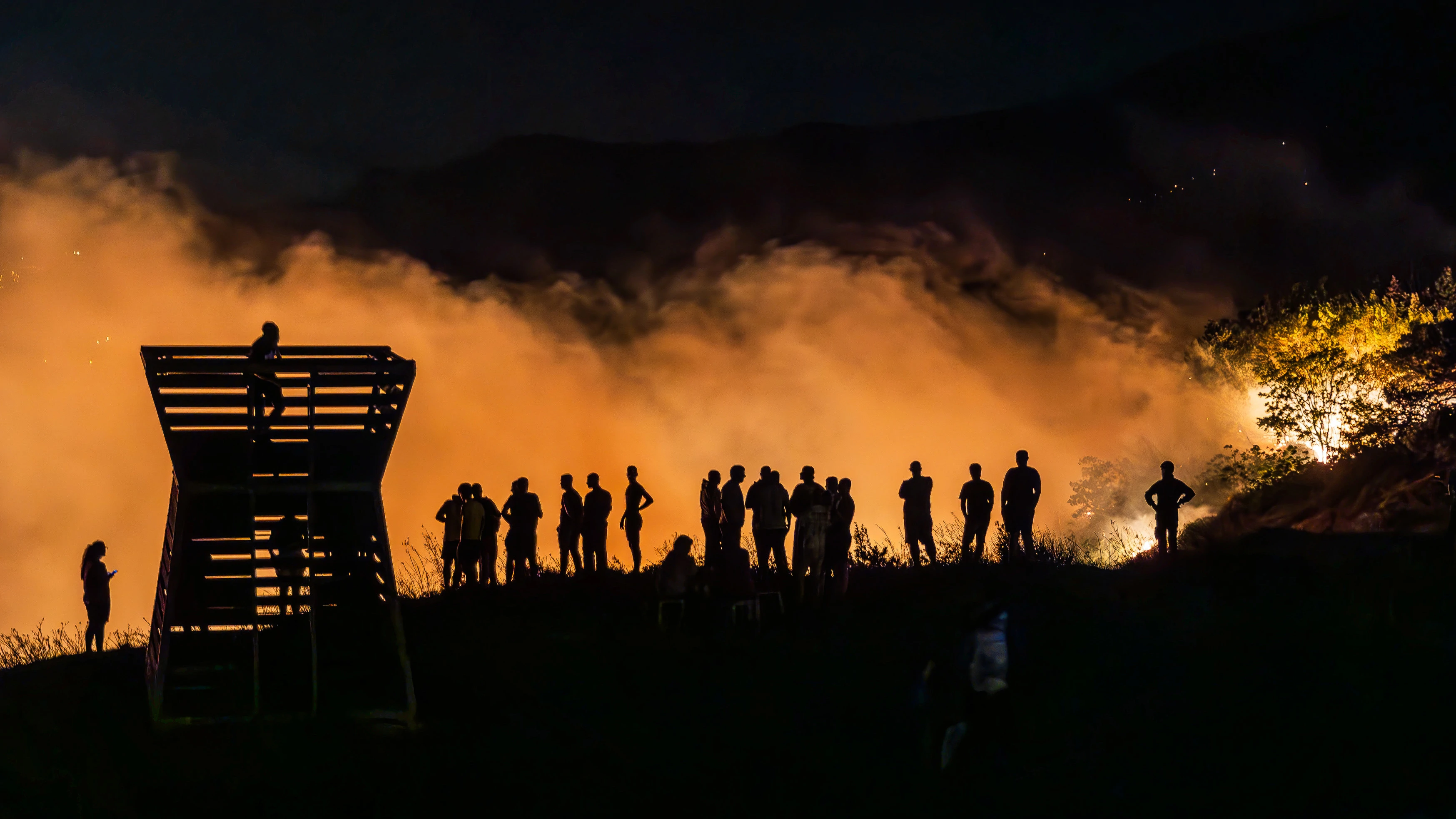 Stanje na požarištu kod Žrnovnice bolje, dolaze kanaderi