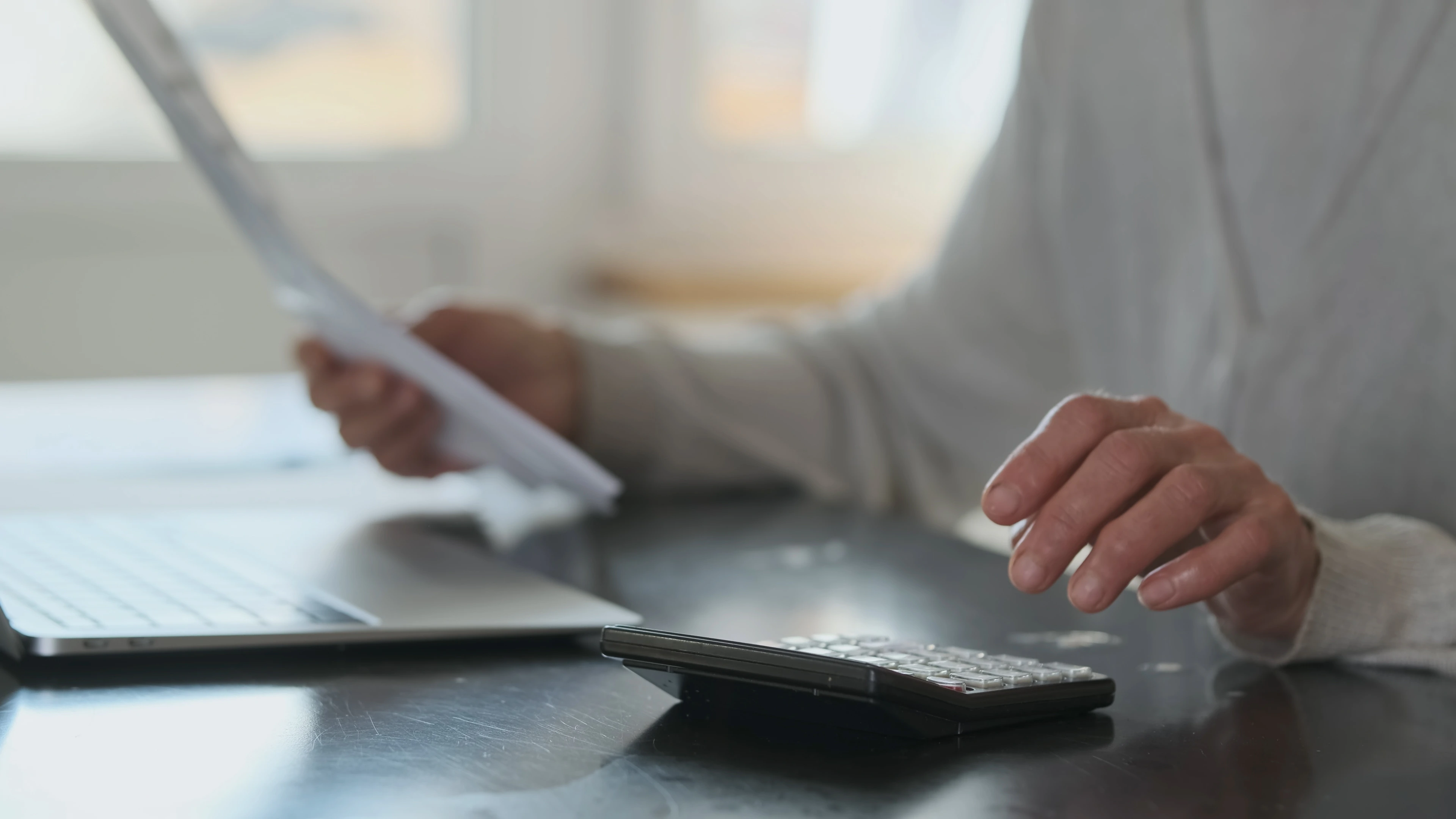 Banken müssen Finanzkompetenzaktivitäten finanzieren 1 shutterstock 2284550735 20241121123206