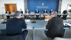 I sindikati državnih službi odbili Vladinu ponudu i traže sastanak s premijerom