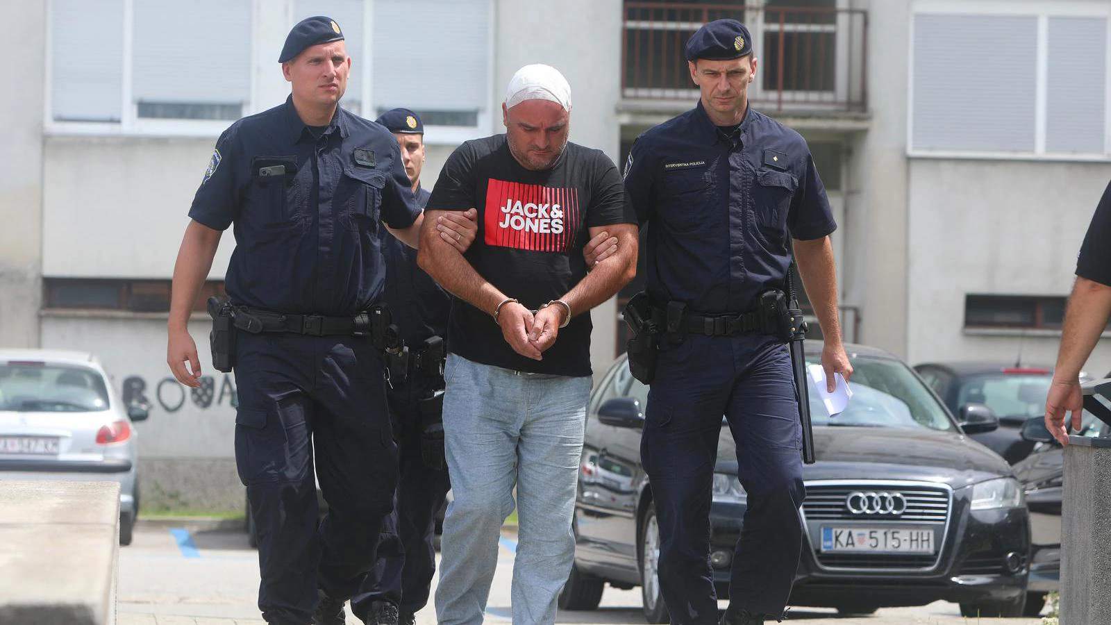 Muškarcu koji je automobilom naletio na bicikliste kod Vojnića 30 dana pritvora