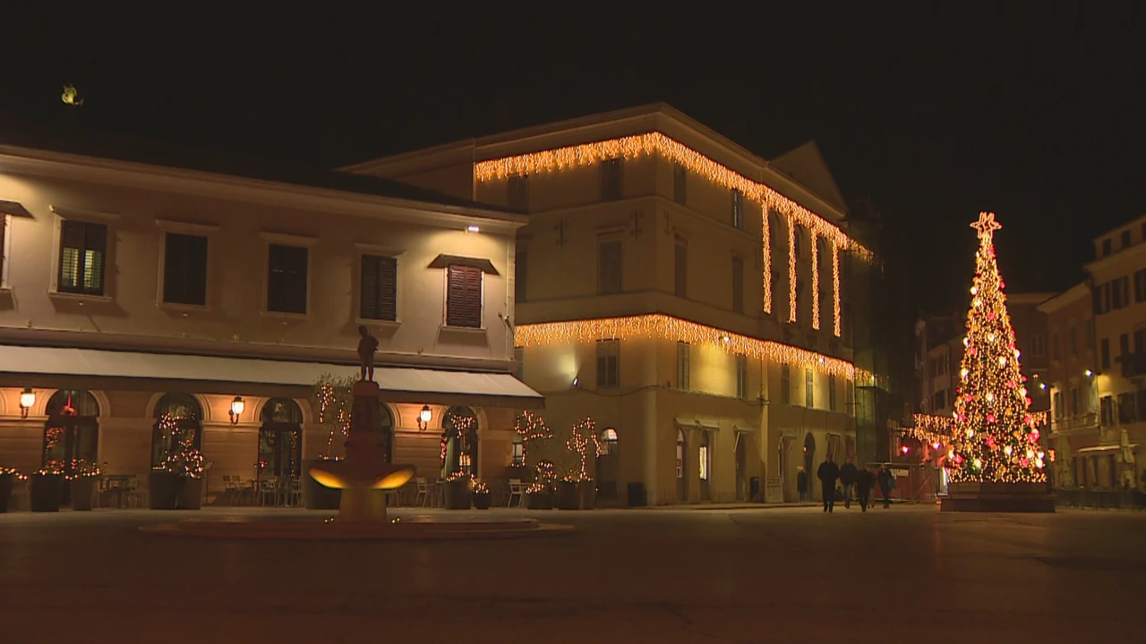 U Rovinju su upaljene božićne lampice, Foto: Dnevnik/HRT