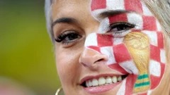 Navijači na stadionu tijekom utakmice Hrvatske i Brazila u četvrtfinalu Svjetskog prvenstva u Katru