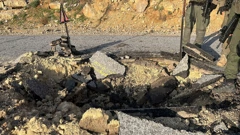 Oštećena cesta u Hermonu, Foto: Israel Defense Forces/Reuters
