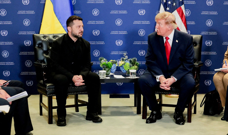 Trump napao Zelenskog, kritizira ukrajinske napade na ruske rafinerije