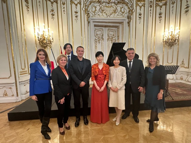 veleposlanik Republike Hrvatske dr.sc. Mladen Andrlić, Veleposlanica Japana Hikariko Ono, Foto: Neda Maretić/gh