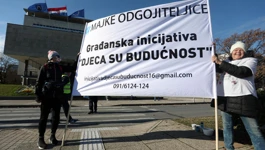 Prosvjed protiv ukidanja mjere roditelj odgojitelj