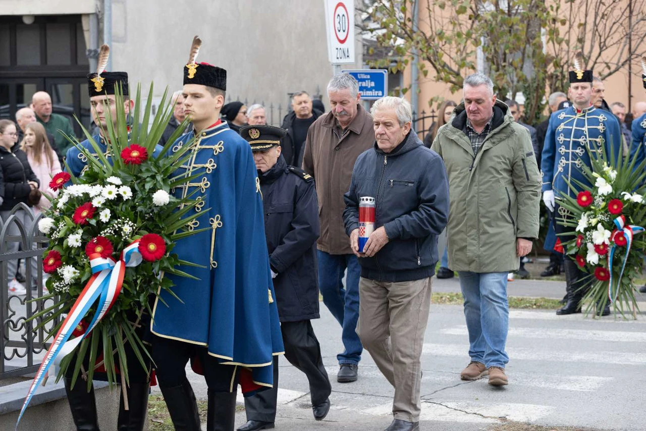 Odana počast poginulim braniteljima Antunovca