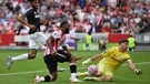 Thiago (Brentford) i Emiliano Martinez (Aston Villa)