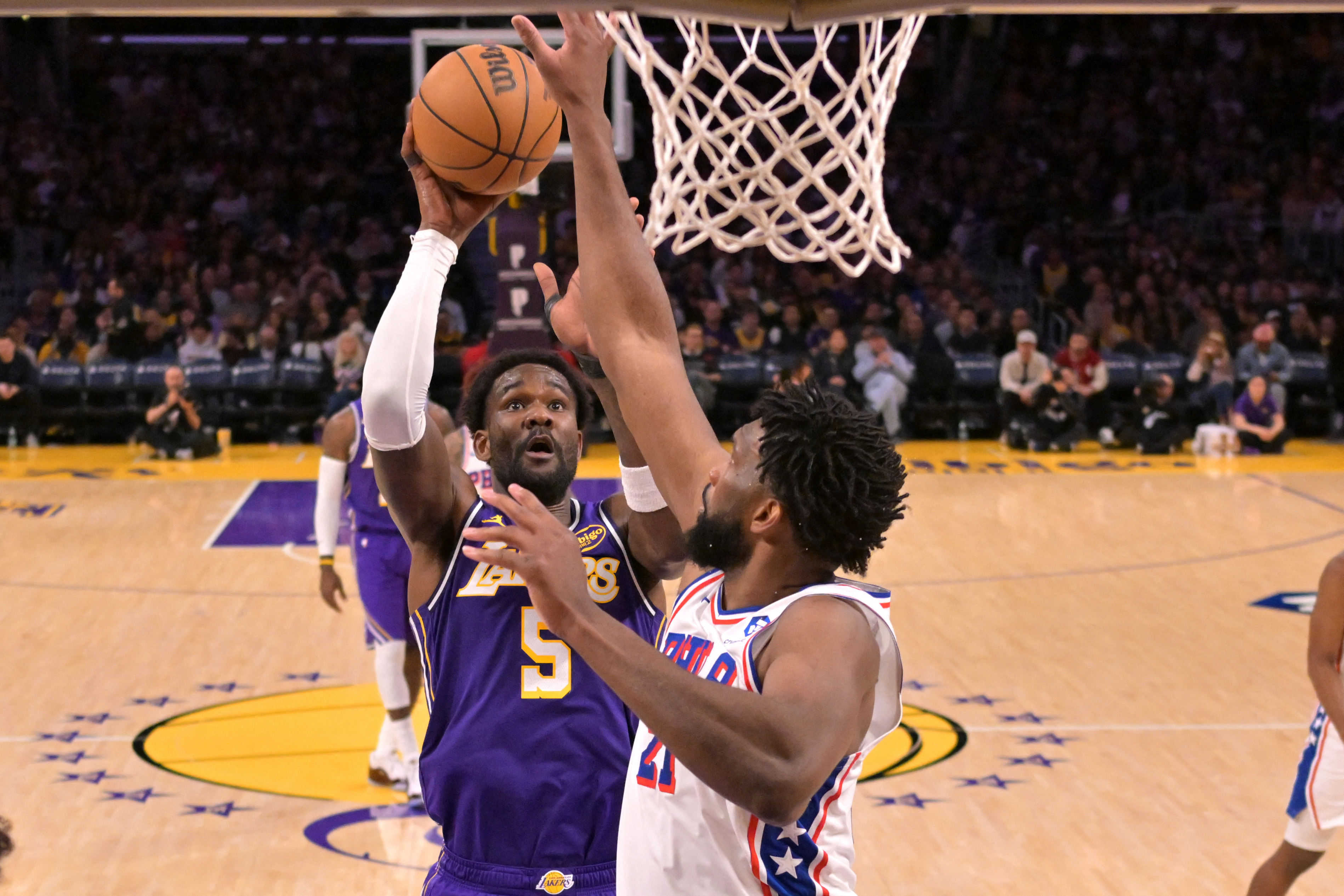 2026 02 06t221557z 1565623243 mt1usatoday28173281 rtrmadp 3 nba philadelphia 76ers at los angeles lakers 20260218071805