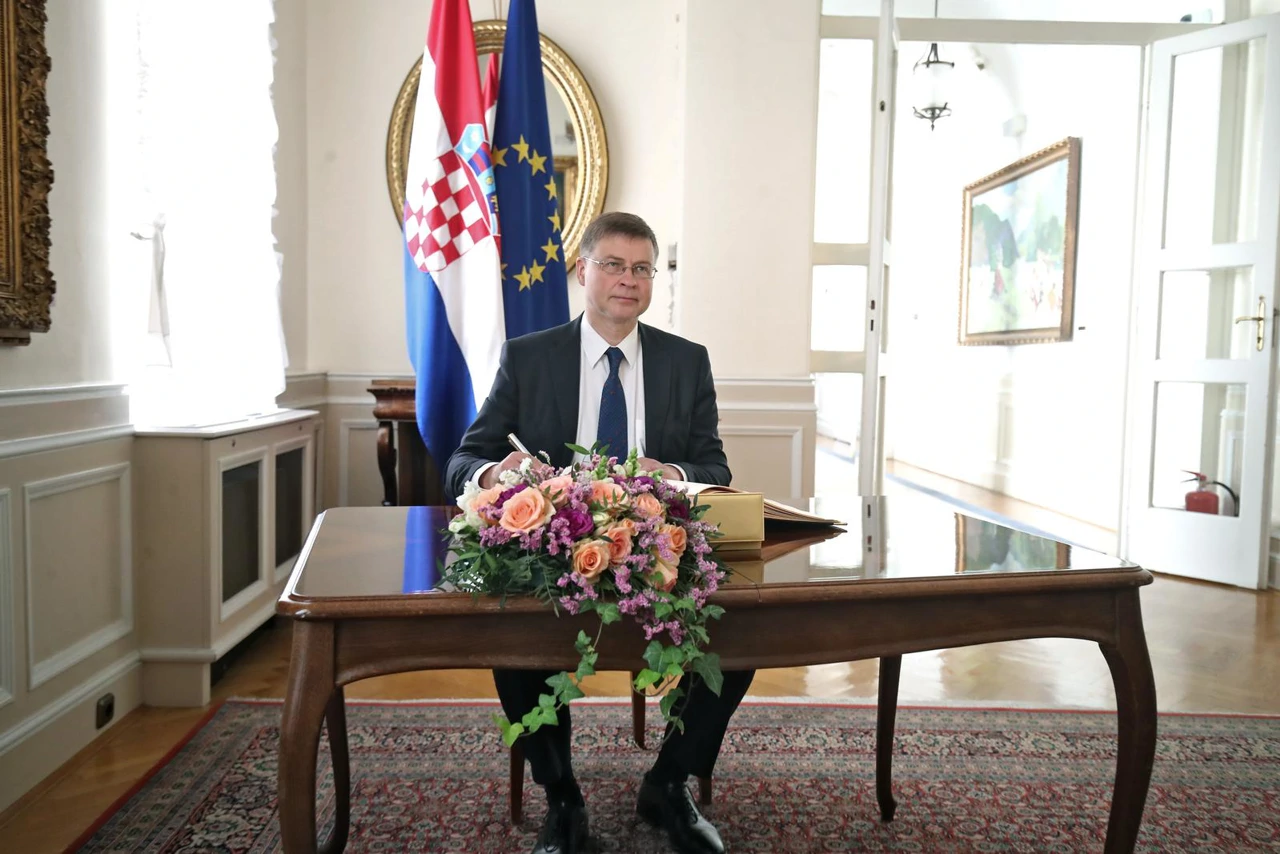 Izvršni potpredsjednik Europske komisije za gospodarstvo Valdis Dombrovskis , Foto:  Sanjin Strukic/PIXSELL