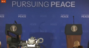 Pripreme za konferenciju za novinare