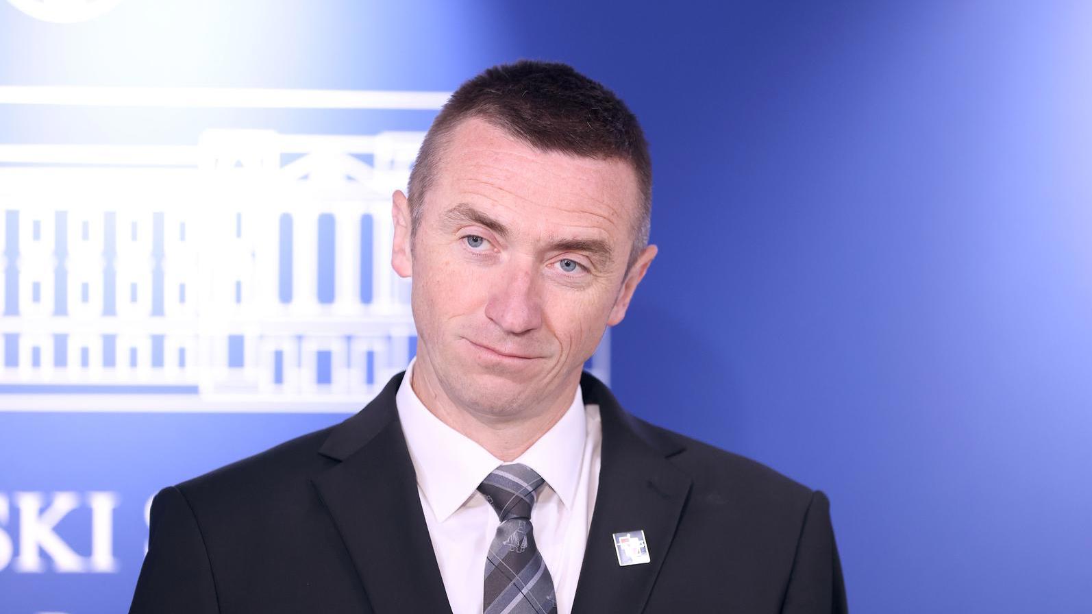 pxl 140426 150046508 20260414144200