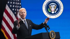 Biden govori o američkoj proizvodnji prije potpisivanja odredbe.