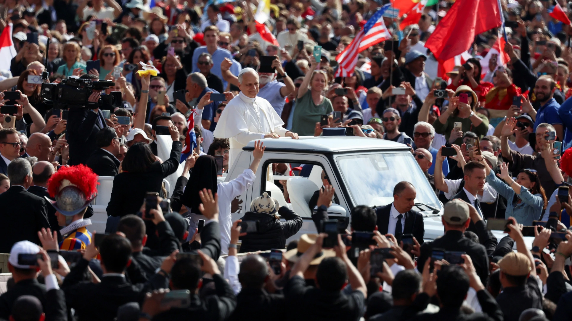 Misom ustoličenja službeno počinje pontifikat pape Lava XIV.