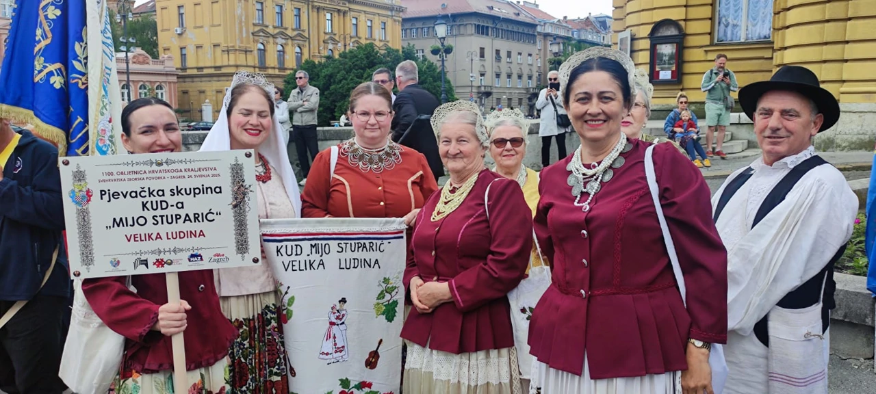 Obilježavanje 1100. obljetnice Hrvatskoga Kraljevstva ispred zagrebačkog HNK-a , Foto: Damir Ljubičić/HRT