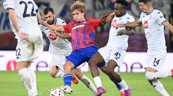 Rokas Pukštas u akciji protiv Dinamo Cityja