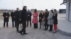 Andrej Plenković posjetio je farmu kokoši nesilica, Foto: HTV/HRT