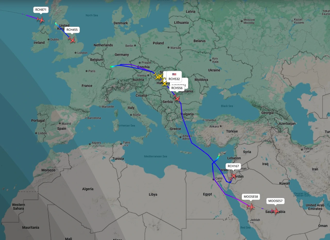 Letovi 10 američkih transportnih zrakoplova