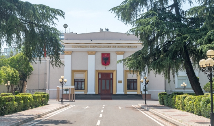 U albanskom parlamentu izbili neredi tijekom sjednice
