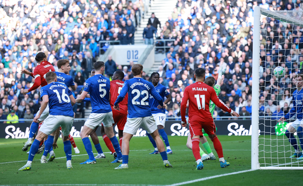 Merseyside derbi: Van Dijk za pobjedu u desetoj minuti nadoknade