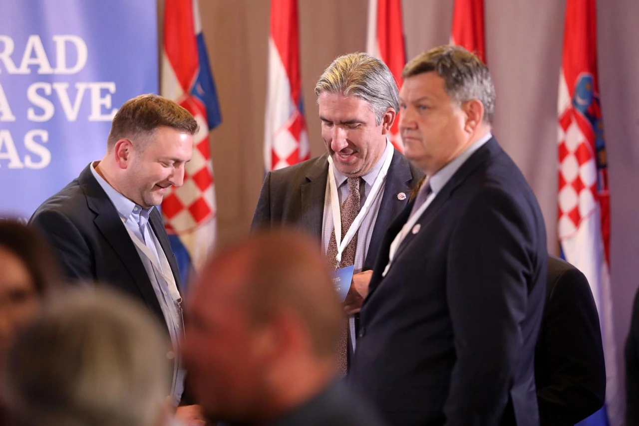 Izborni stožer kandidata za gradonačelnika Zagreba Miroslava Škore, Foto: Marin Tironi/PIXSELL