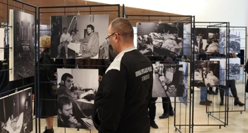 Multimedijalna izložba fotografija stranih reportera iz ratnog Vukovara 1991.