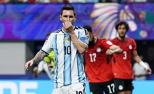 Lionel Messi nakon neiskorištenog penala, Foto: Paul Childs/REUTERS