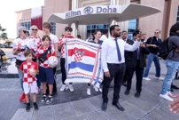 Navijači i hotelsko osoblje ispraćaju Vatrene, Foto: Igor Kralj/PIXSELL