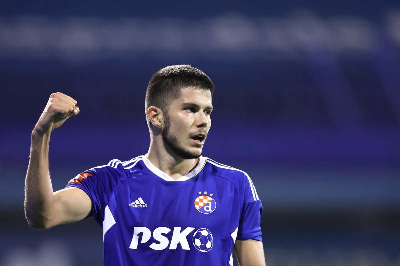 GNK Dinamo - NK Osijek. Dino Perić