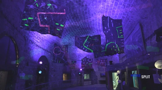 Umjetnički vrisak zbog plastike u moru: akvarij pretvoren u upozorenje