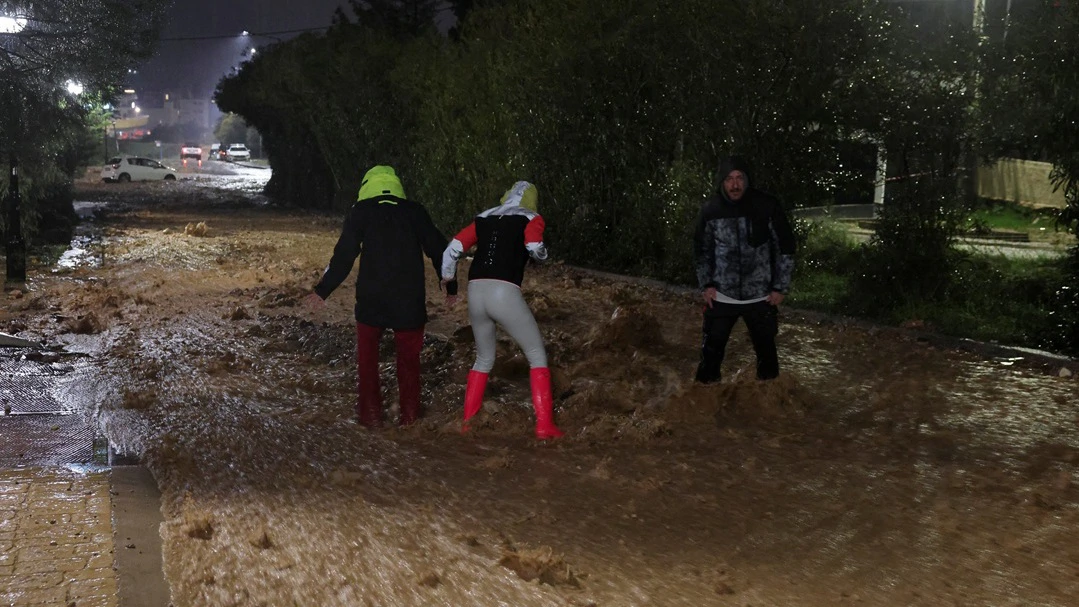 Snažne oluje poharale velik dio Španjolske i Portugala Kép