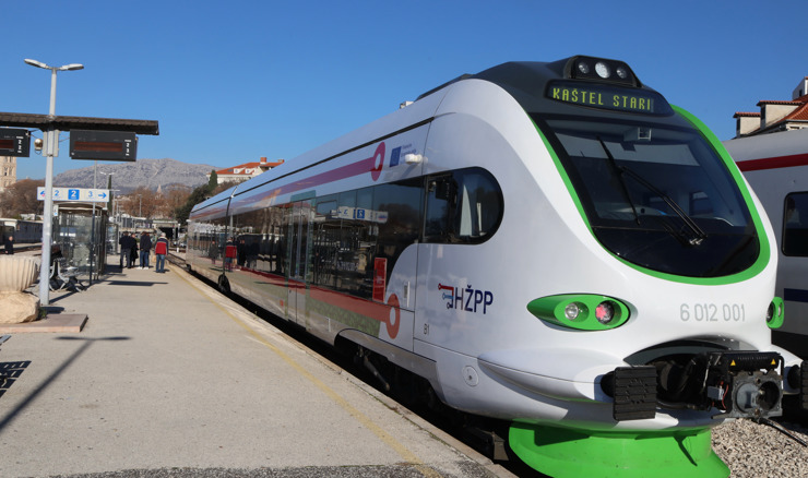 HŽ uvodi sezonske noćne vlakove iz unutrašnjosti prema Dalmaciji