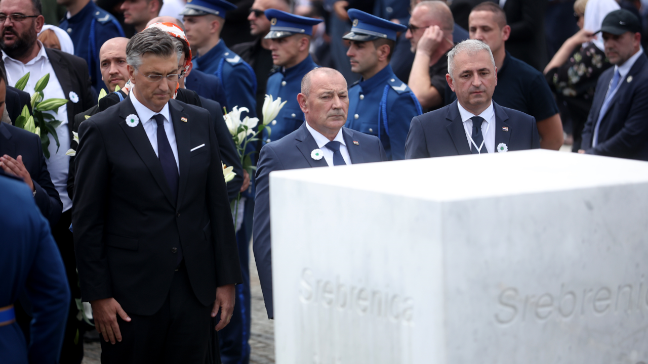 Izaslanstvo RH položilo vijenac na obilježavanju 30. godišnjice genocida u Srebrenici, Foto: Armin Durgut/PIXSELL