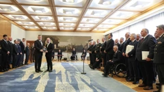 Milanović uručio počasne činove i odlikovanja 