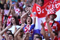 Potpora Vatrenima za odlučujuću utakmicu protiv Italije, Foto: Friedemann Vogel/ REUTERS