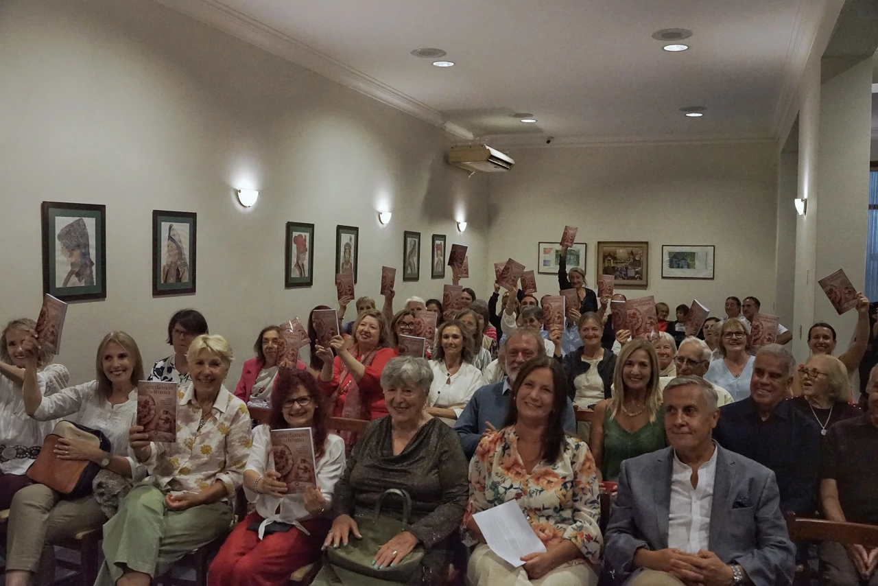 “Guardianas de la trama” fue presentado en Montevideo/ Knjiga „Čuvarice niti“ predstavljena u Montevideu, Foto: El Hogar Croata de Montevideo/ Hrvatski dom u Montevideu //
