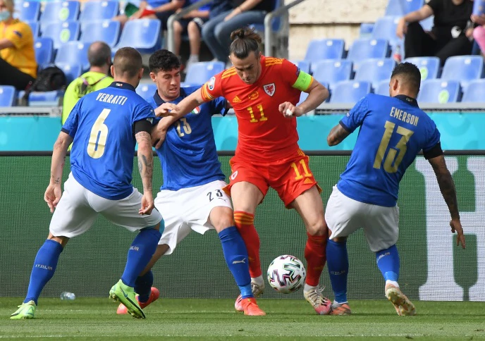 Bale između igrača Italije