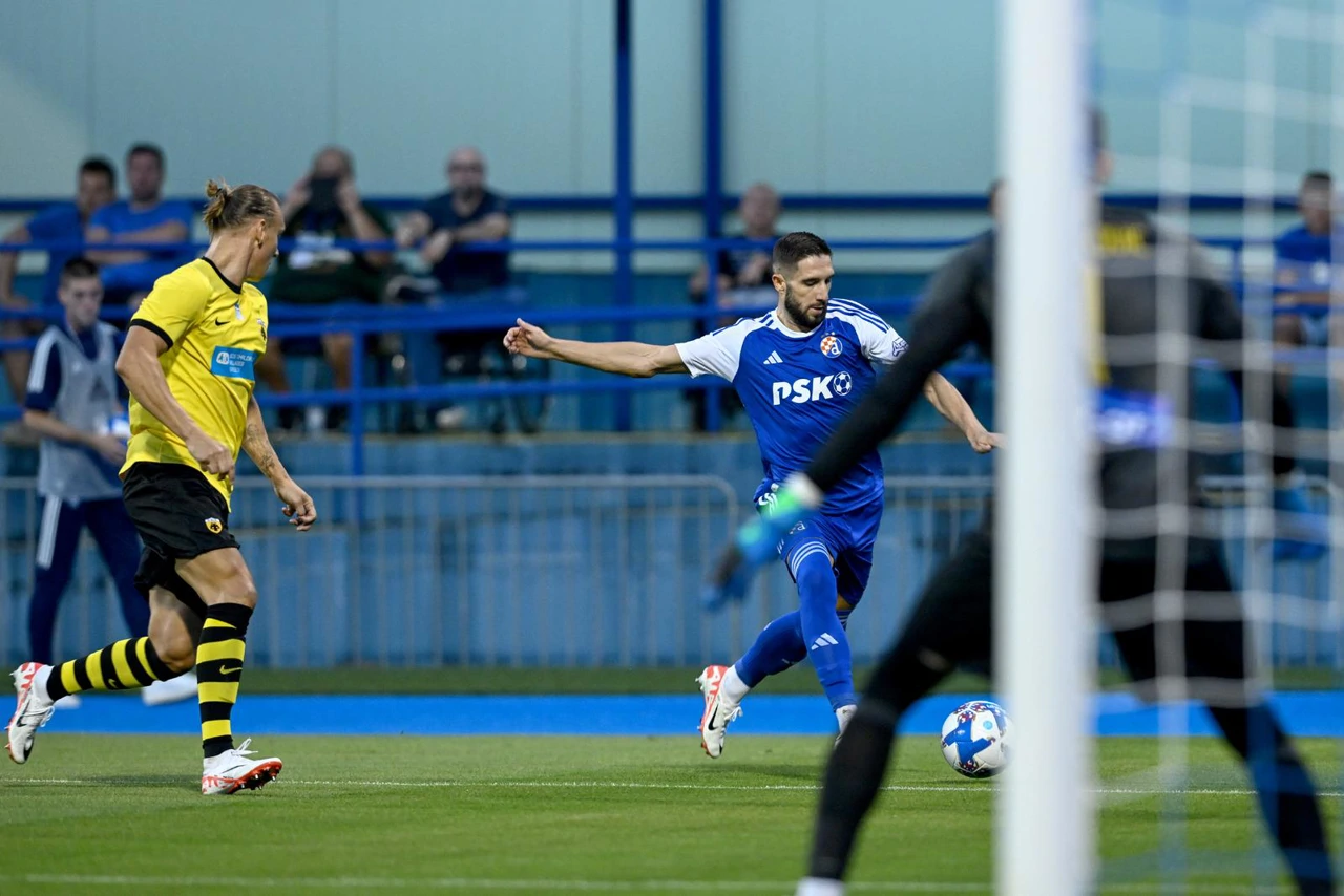 Dinamo - AEK