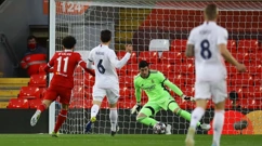Thibaut Courtois brani udarac Salaha, Foto: David Klein/ REUTERS