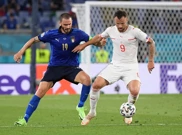 Leonardo Bonucci i Haris Seferovic, Foto: Alberto Lingria/ REUTERS